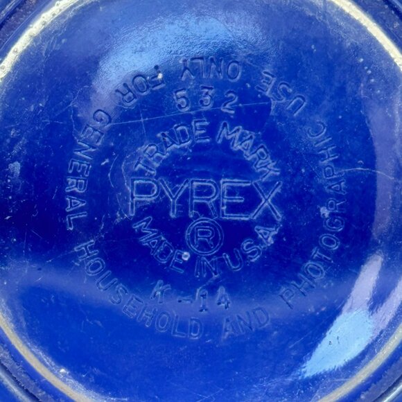 Pyrex 4-Cup D handle 532 glass measuring cup 1-quart USA red lettering FLAW - Picture 10 of 12